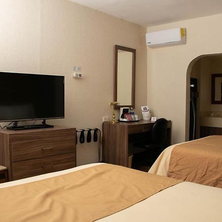 Best Western Cumbres Inn Cd. Cuauhtemoc Extérieur photo