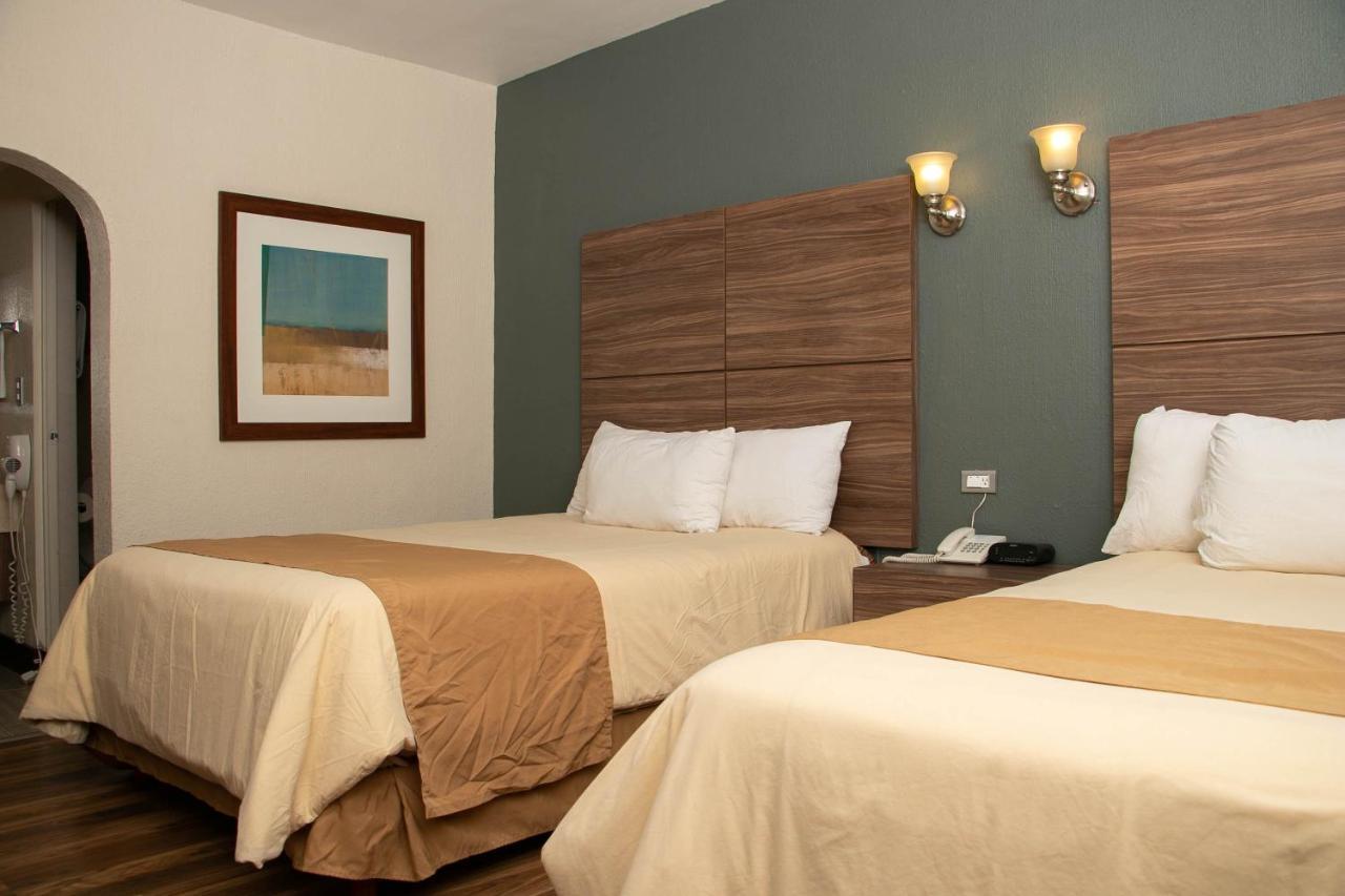 Best Western Cumbres Inn Cd. Cuauhtemoc Extérieur photo