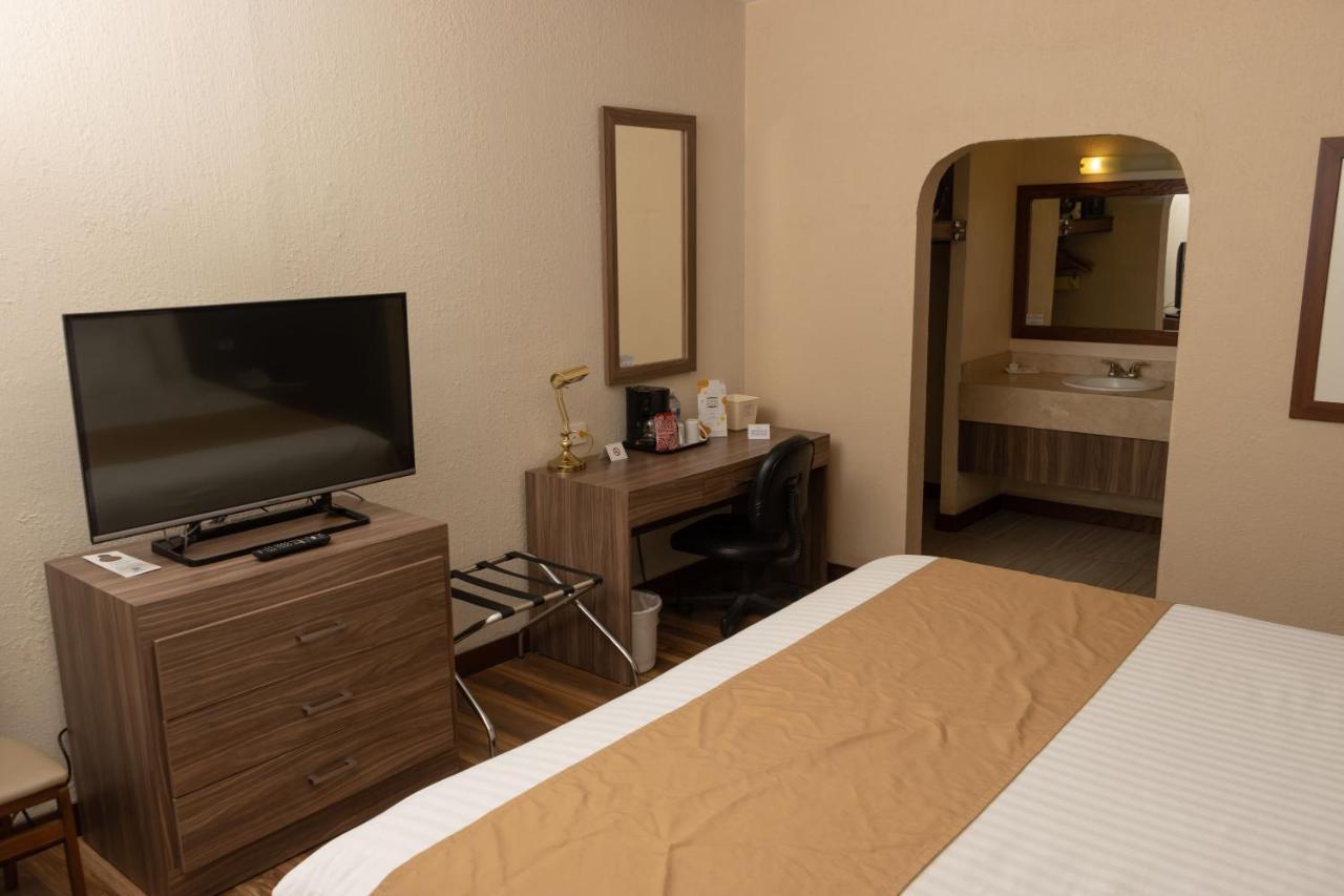 Best Western Cumbres Inn Cd. Cuauhtemoc Extérieur photo